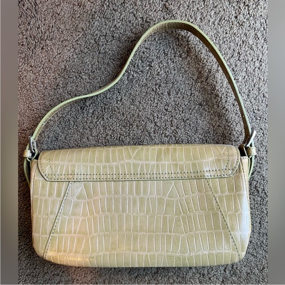 Kenneth Cole purse - Picture 2 of 4